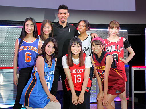 画像ギャラリー No.001のサムネイル画像 / 「NBA 2K18」で勝敗を予想。Rakuten TV主催のNBAファイナル パブリック・ビューイング パーティーに参加してきた
