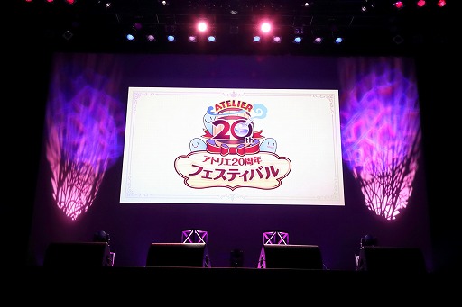 画像ギャラリー No.002のサムネイル画像 / 「アトリエ20周年フェスティバル」が開催。「アトリエ」シリーズの声優,イラストレーター,アーティストが競演した夜の部をレポート