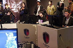 画像ギャラリー No.016のサムネイル画像 / eスポーツをVR配信すれば，会場にいるかのように楽しめる。「DISSIDIA FINAL FANTASY NT　VRライブストリーミングバトルイベント」レポート