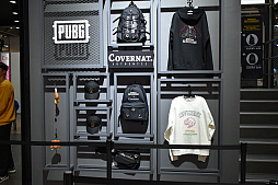 画像ギャラリー No.016のサムネイル画像 / ［G-Star 2019］「PUBG」ブースをレポート。サイドカー付きバイクの展示やフォトスポットなど趣向を凝らした内容でファンを迎える