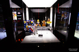 画像ギャラリー No.002のサムネイル画像 / 「ドラゴンボール ファイターズ」の最強プレイヤーが集結。第31回 東京国際映画祭にて行なわれた招待制トーナメント大会“超（スーパー）マッチ”レポート