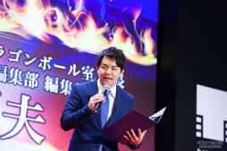 画像ギャラリー No.008のサムネイル画像 / 「ドラゴンボール ファイターズ」の最強プレイヤーが集結。第31回 東京国際映画祭にて行なわれた招待制トーナメント大会“超（スーパー）マッチ”レポート