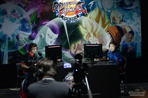 画像ギャラリー No.072のサムネイル画像 / 「ドラゴンボール ファイターズ ワールドツアー」国内唯一の予選大会はかずのこ選手が制す。優勝インタビューでは入籍発表も