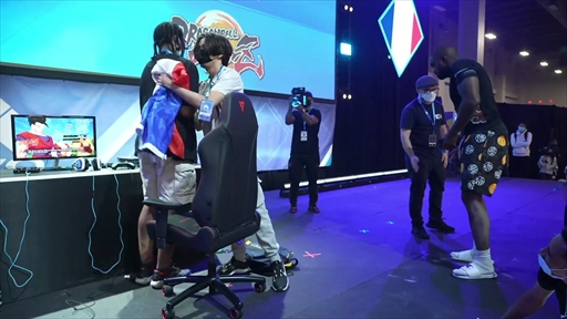 画像ギャラリー No.003のサムネイル画像 / ［EVO2022］「ドラゴンボール ファイターズ」部門優勝はフランスのWawa選手。ワールドツアー優勝に続き，ビッグタイトルを獲得