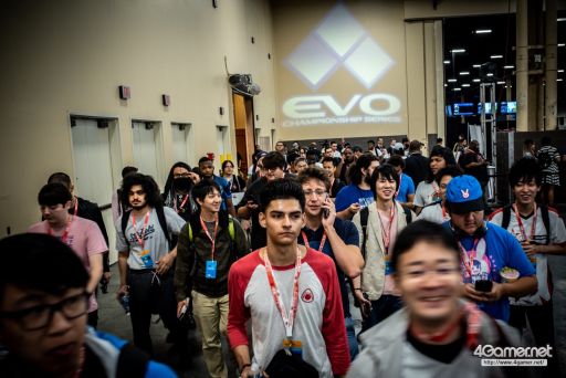 画像ギャラリー No.001のサムネイル画像 / ［EVO2018］いよいよ開幕した格闘ゲームイベント「EVO2018」，初日Twitterまとめ。「BBTAG」部門ファイナリストは7名が日本人選手に