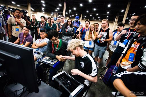 画像ギャラリー No.085のサムネイル画像 / ［EVO2018］いよいよ開幕した格闘ゲームイベント「EVO2018」，初日Twitterまとめ。「BBTAG」部門ファイナリストは7名が日本人選手に