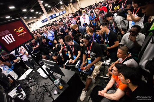 画像ギャラリー No.107のサムネイル画像 / ［EVO2018］いよいよ開幕した格闘ゲームイベント「EVO2018」，初日Twitterまとめ。「BBTAG」部門ファイナリストは7名が日本人選手に
