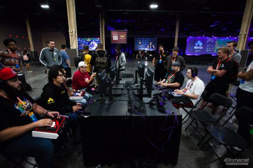 画像ギャラリー No.008のサムネイル画像 / ［EVO2018］戦いが佳境を迎えた「EVO2018」，2日目Twitterまとめ。「ストV」部門4名ほか，計11名の日本人選手が決勝へ進出