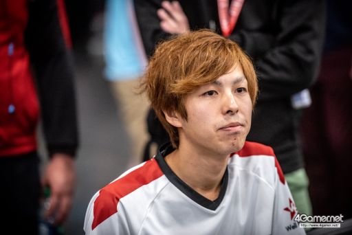 画像ギャラリー No.017のサムネイル画像 / ［EVO2018］戦いが佳境を迎えた「EVO2018」，2日目Twitterまとめ。「ストV」部門4名ほか，計11名の日本人選手が決勝へ進出