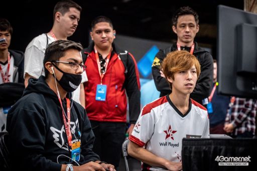 画像ギャラリー No.019のサムネイル画像 / ［EVO2018］戦いが佳境を迎えた「EVO2018」，2日目Twitterまとめ。「ストV」部門4名ほか，計11名の日本人選手が決勝へ進出