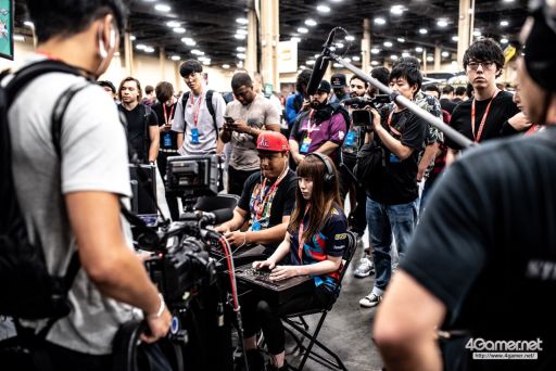 画像ギャラリー No.029のサムネイル画像 / ［EVO2018］戦いが佳境を迎えた「EVO2018」，2日目Twitterまとめ。「ストV」部門4名ほか，計11名の日本人選手が決勝へ進出