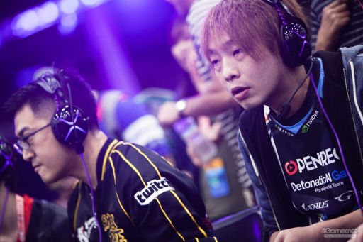 画像ギャラリー No.039のサムネイル画像 / ［EVO2018］戦いが佳境を迎えた「EVO2018」，2日目Twitterまとめ。「ストV」部門4名ほか，計11名の日本人選手が決勝へ進出