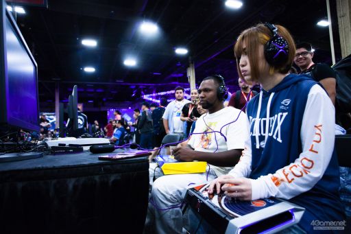 画像ギャラリー No.045のサムネイル画像 / ［EVO2018］戦いが佳境を迎えた「EVO2018」，2日目Twitterまとめ。「ストV」部門4名ほか，計11名の日本人選手が決勝へ進出