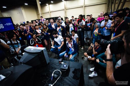 画像ギャラリー No.046のサムネイル画像 / ［EVO2018］戦いが佳境を迎えた「EVO2018」，2日目Twitterまとめ。「ストV」部門4名ほか，計11名の日本人選手が決勝へ進出