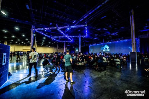 画像ギャラリー No.050のサムネイル画像 / ［EVO2018］戦いが佳境を迎えた「EVO2018」，2日目Twitterまとめ。「ストV」部門4名ほか，計11名の日本人選手が決勝へ進出