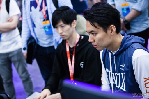 画像ギャラリー No.076のサムネイル画像 / ［EVO2018］戦いが佳境を迎えた「EVO2018」，2日目Twitterまとめ。「ストV」部門4名ほか，計11名の日本人選手が決勝へ進出