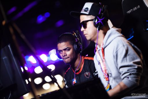 画像ギャラリー No.082のサムネイル画像 / ［EVO2018］戦いが佳境を迎えた「EVO2018」，2日目Twitterまとめ。「ストV」部門4名ほか，計11名の日本人選手が決勝へ進出