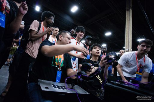 画像ギャラリー No.095のサムネイル画像 / ［EVO2018］戦いが佳境を迎えた「EVO2018」，2日目Twitterまとめ。「ストV」部門4名ほか，計11名の日本人選手が決勝へ進出