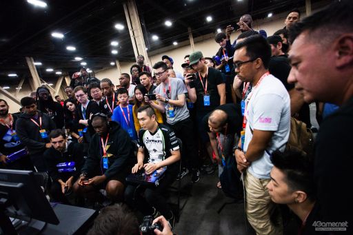 画像ギャラリー No.102のサムネイル画像 / ［EVO2018］戦いが佳境を迎えた「EVO2018」，2日目Twitterまとめ。「ストV」部門4名ほか，計11名の日本人選手が決勝へ進出