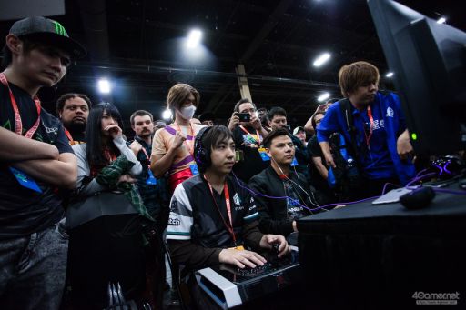 画像ギャラリー No.109のサムネイル画像 / ［EVO2018］戦いが佳境を迎えた「EVO2018」，2日目Twitterまとめ。「ストV」部門4名ほか，計11名の日本人選手が決勝へ進出