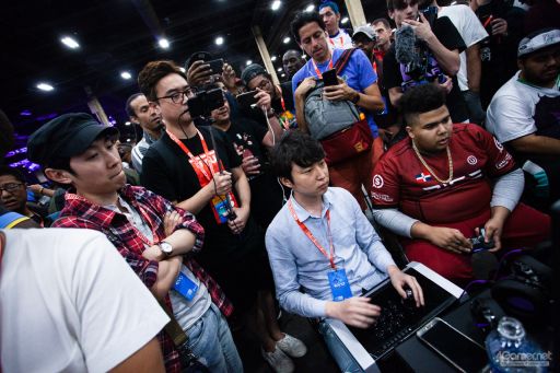 画像ギャラリー No.115のサムネイル画像 / ［EVO2018］戦いが佳境を迎えた「EVO2018」，2日目Twitterまとめ。「ストV」部門4名ほか，計11名の日本人選手が決勝へ進出