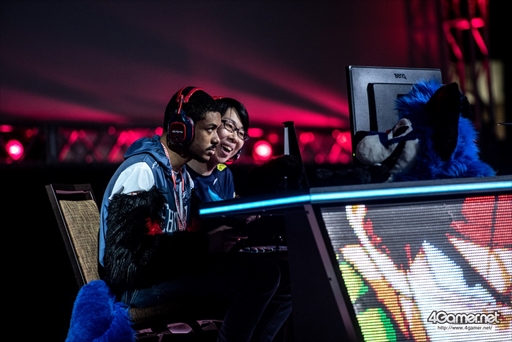 画像ギャラリー No.002のサムネイル画像 / 【速報】［EVO2018］「ドラゴンボール ファイターズ」部門の優勝はSonicFox選手。日米最強対決はアメリカに軍配が上がる