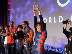 【速報】［EVO2019］「ドラゴンボール ファイターズ」部門の優勝は日本のGO1選手。SonicFox選手との死闘を制し，EVO覇者の栄冠を手にした