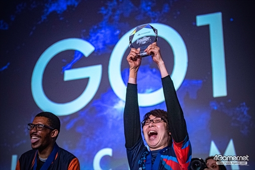 画像ギャラリー No.001のサムネイル画像 / ［EVO2019］決勝戦は2人で夢中になって対戦を楽しんだ――「ドラゴンボール ファイターズ」部門優勝，GO1選手インタビュー