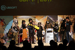 画像ギャラリー No.006のサムネイル画像 / 「UBIDAY2017」をレポート。タチャンカの等身大電動フィギュアが手を振り,コスプレコンテストが行われ,新規タイトルが発表された