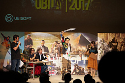 画像ギャラリー No.009のサムネイル画像 / 「UBIDAY2017」をレポート。タチャンカの等身大電動フィギュアが手を振り,コスプレコンテストが行われ,新規タイトルが発表された