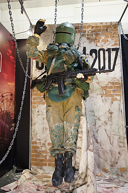 画像ギャラリー No.033のサムネイル画像 / 「UBIDAY2017」をレポート。タチャンカの等身大電動フィギュアが手を振り,コスプレコンテストが行われ,新規タイトルが発表された