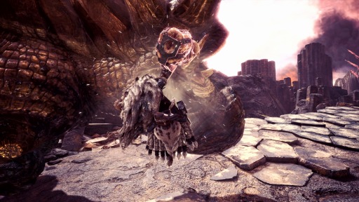 画像ギャラリー No.013のサムネイル画像 / 「MONSTER HUNTER WORLD: ICEBORNE」の新アクション「クラッチクロー」の情報が公開。大剣と刀の新連携アクション動画もお届け