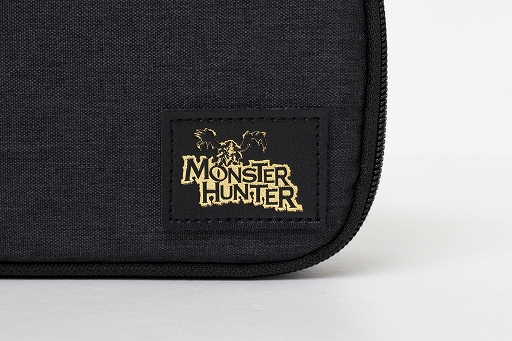 画像ギャラリー No.003のサムネイル画像 / 「モンスターハンター」公式ブランドブック，3月23日発売。付録はマルチポーチ＆回復薬モチーフのラバーマスコット