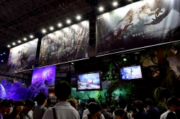 画像ギャラリー No.002のサムネイル画像 / ［TGS 2017］「Monster Hunter: World」，新フィールド「大蟻塚の荒地」でボルボロス狩猟に挑戦。プレイムービーを掲載