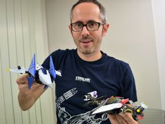 自分だけのスターシップを作り出す。オモチャとビデオゲームを融合した「スターリンク バトル・フォー・アトラス」のプレゼン＆インタビュー