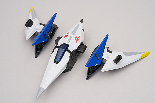 画像ギャラリー No.034のサムネイル画像 / 現実のフィギュアとリンクする意欲作「スターリンク バトル・フォー・アトラス」。機体を弄る楽しさと，不思議なプレイ感がステキ