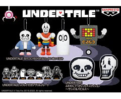 「UNDERTALE」のアミューズメント専用景品が8月18日より順次登場。サンズやパピルスたちがアクリルプレートやぬいぐるみ，クッションに