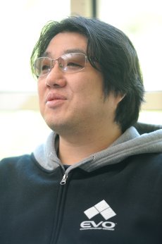 画像ギャラリー No.003のサムネイル画像 / “スーパー厨二病大戦”でアークゲーを世界へ。RWBYも参戦の「BLAZBLUE CROSS TAG BATTLE」,森 利道氏&石渡太輔氏クロスインタビュー