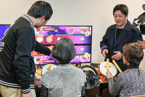 画像ギャラリー No.006のサムネイル画像 / ゲームの力でシニアの健康寿命延伸をサポートする「健康ゲーム指導士」の養成講座第1回が開催。「太鼓の達人」と「グランツーリスモ」が教材に