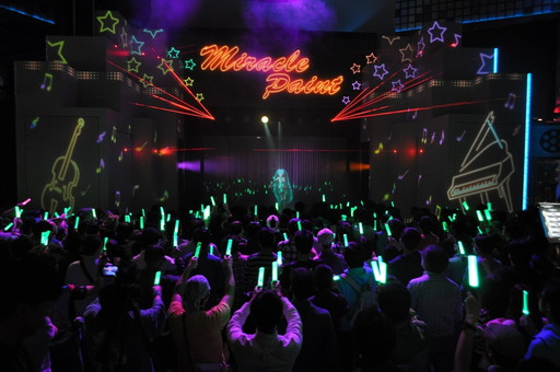 画像ギャラリー No.002のサムネイル画像 / 東京ジョイポリスで「初音ミク Project DIVA Future Tone DX」コラボイベントが10月21日に開催