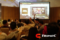 画像ギャラリー No.005のサムネイル画像 / TripleCが「大三国志」の公式オフ会「-追憶の金色大忘年会-in京都」をプロデュース