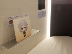 画像ギャラリー No.009のサムネイル画像 / シャワールームに驚きの仕掛けも!? 「千銃士」×秋葉原BAY HOTELのコラボルームをフォトレポート
