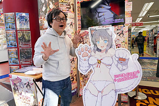 画像ギャラリー No.005のサムネイル画像 / 「PEACH BALL 閃乱カグラ」をいち早くプレイできる先行体験会,「WELCOME TO PEACH BALL WORLD」が本日スタート。爆乳プロデューサー高木謙一郎氏へのインタビューを掲載