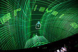 画像ギャラリー No.005のサムネイル画像 / 「Rez Infinite」のドームスクリーン投影実験第2弾が開催。水口哲也氏とケン・イシイ氏によるジョイントライブの模様と合わせてレポート