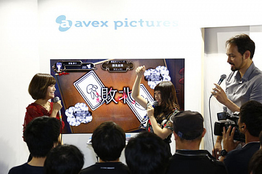 画像ギャラリー No.005のサムネイル画像 / ［TGS 2017］若井友希さんと伊瀬茉莉也さんが登壇した「賭ケグルイ チーティングアロード」のステージイベントをレポート。サプライズで誕生日ケーキも