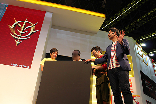 画像ギャラリー No.015のサムネイル画像 / ［TGS 2017］対戦型リアルタイムガンダムバトル「機動戦士ガンダム 即応戦線」ステージレポート。実機プレイではジオン軍がまさかの3連勝