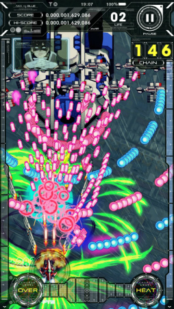 画像ギャラリー No.007のサムネイル画像 / 1000発以上の弾幕が60fpsで動く,スマホ向け縦スクロールSTG「アカとブルー」が配信開始――ライフ回復システムやオートBOMB機能も搭載
