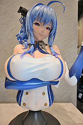 画像ギャラリー No.015のサムネイル画像 / セントルイスの1/1胸像も展示されていた「アズレン 6th Anniversary Fes.」会場レポート。4年振りのお祭りに,指揮官たちは大盛り上がり