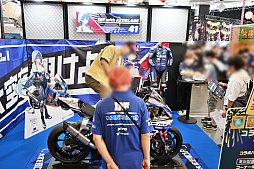 画像ギャラリー No.022のサムネイル画像 / セントルイスの1/1胸像も展示されていた「アズレン 6th Anniversary Fes.」会場レポート。4年振りのお祭りに,指揮官たちは大盛り上がり