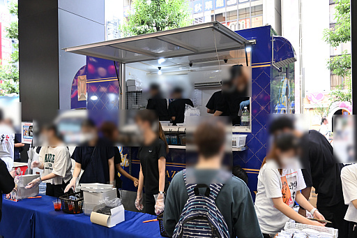 画像ギャラリー No.026のサムネイル画像 / セントルイスの1/1胸像も展示されていた「アズレン 6th Anniversary Fes.」会場レポート。4年振りのお祭りに,指揮官たちは大盛り上がり